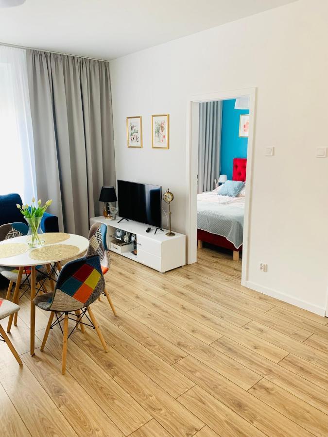גורז'וב ווילקופולסקי Apartament Walczaka Nr 16 Miejsce Parkingowe מראה חיצוני תמונה