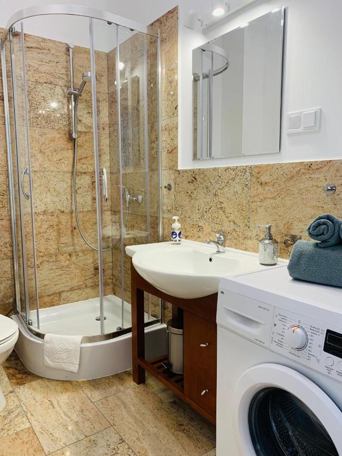 גורז'וב ווילקופולסקי Apartament Walczaka Nr 16 Miejsce Parkingowe מראה חיצוני תמונה